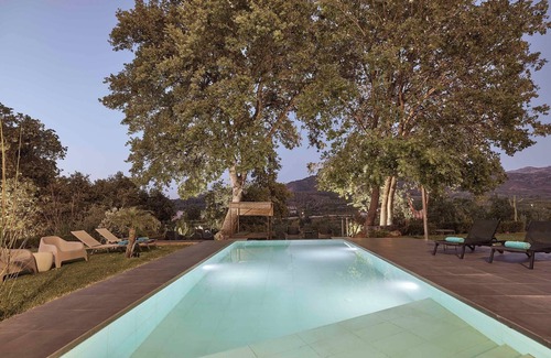 Alikianos Villa | Villa Fuerte I Free 2 7-seater Minivans, Private *Heated pool