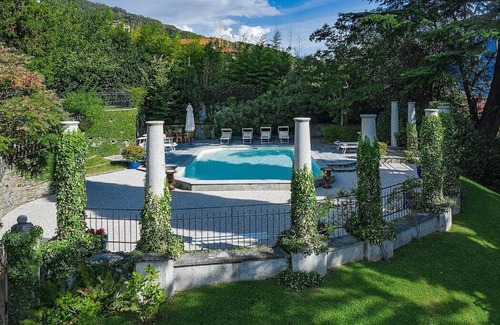 Santa Maria - Rezzonico Villa | Villa Fulgida: An elegant and welcoming three-story historical villa built in the 19th century, situated at a short distance from the shores of Lake Como, with Free WI-FI.