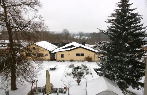 Netzschkau Apartment | Villa Göltzschtalblick
