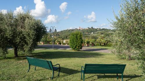 Montecarlo Villa | VILLA GABRI 8&2, Emma Villas