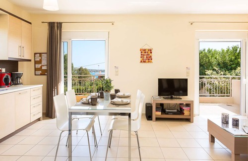Marathi Villa | Villa Gaia, With sea Views Only 150m Away From Loutraki Beach
