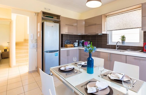 Marathi Villa | Villa Galini, with sea views only 150m away from Loutraki beach