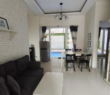 Ngaglik Villa | Villa Gamelas Kusuma Pinus Batu
