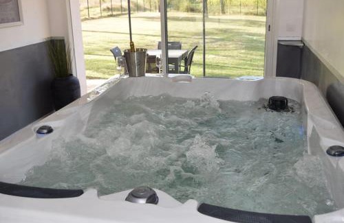 Carnas Villa | Villa Gard'iguette avec SPA entre vignes &garrigue