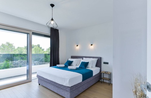 Srima Villa | Villa Gemini II. with pool and rooftop terrace