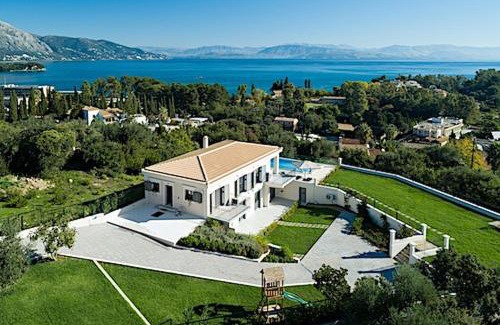 Dassia Villa | Villa Giem