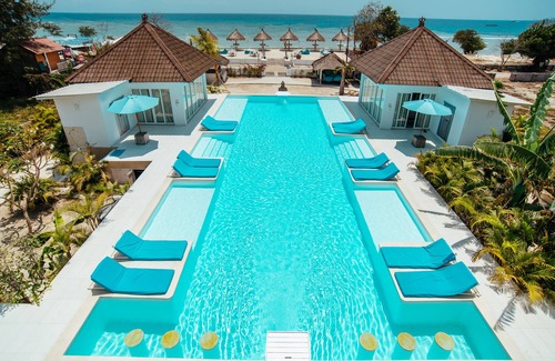 Gili Trawangan Villa | Villa-Gili-Bali-Beach - 14-16 people - beachfront - 500 m2-7 rooms + 5 bathrooms