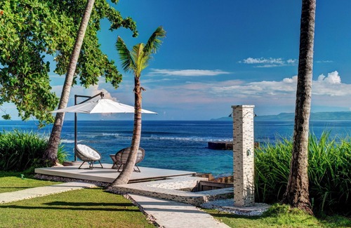 Dalung Villa | Villa Gita Segara, Bali - White sands Elegance: Luxury Villa by the Sea!