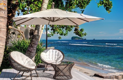 Dalung Villa | Villa Gita Segara, Bali - White sands Elegance: Luxury Villa by the Sea!