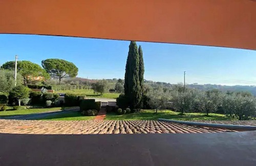 Montecarlo Villa | Villa Giulia surrounded by greenery