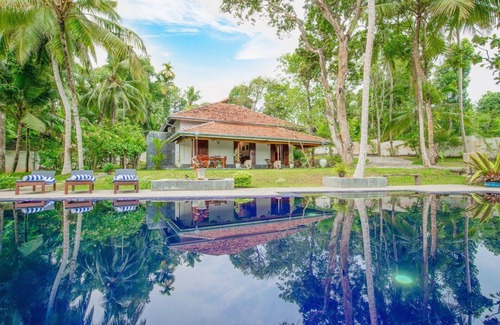 Ambalangoda Villa | Villa Godahena, Beautiful Lakeside Villa with Private Gardens, Pool and Monkeys!