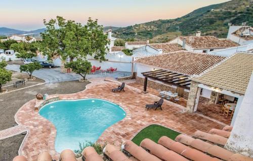 Mondron House | Villa Godoy