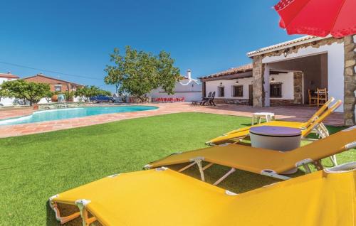Mondron House | Villa Godoy