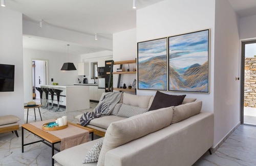 Chrissi Akti Villa | Villa Golden Bay