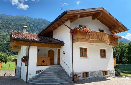 Caderzone Terme House | Villa Golf