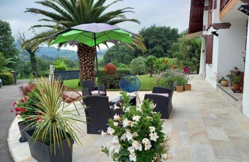 Saint-Jean-Pied-de-Port Bed & Breakfast | Villa Goxoki avec piscine Saint Jean Pied de Port