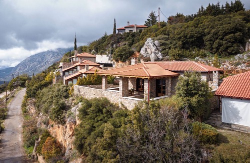 Arachova Villa | Villa Margarita Arachova