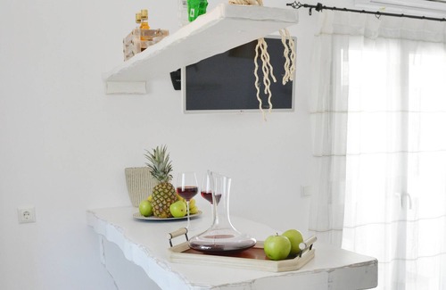 Glinado Villa | Villa Kalliope - Three Bedroom Villa, Sleeps 6