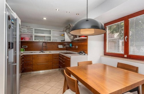 Sveti Vid Dobrinjski Villa | Villa Grande by Villas Guide