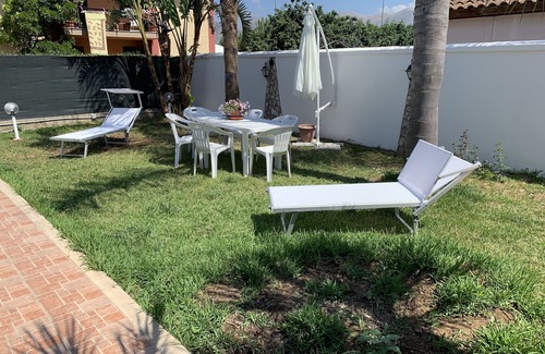 Villa Grazia di Carini Villa | Villa Grace holiday home, swimming pool for exclusive use