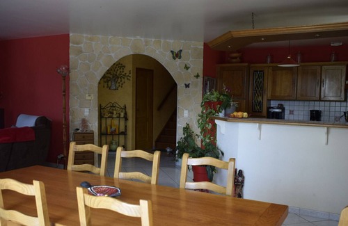Graye-et-Charnay House | Villa Graye-et-Charnay, 3 bedrooms, 8 persons