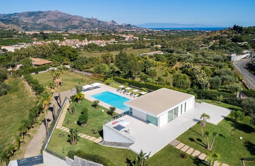 Contrada Pantano d'Arci Villa | Villa Grazia Giardini Naxos Taormina