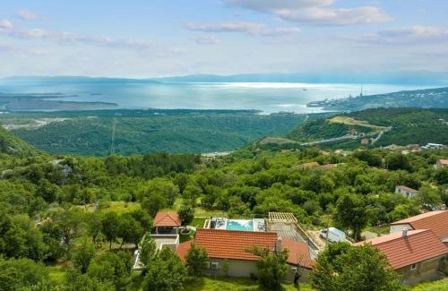 Bakar Villa | Villa Green Garden Heated Infinity Pool, Jacuzzi, Sauna and Panoramic Sea View