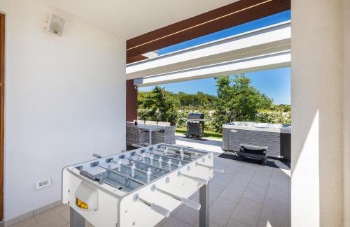 Sikici Villa | Villa GROFICA - luxury and romance with heated pool, jacuzzi, tavern and proximity to the sea, Pula - Istria