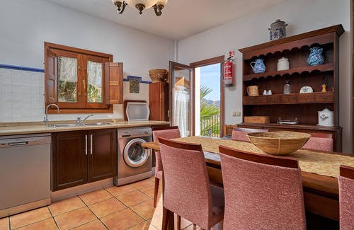 Frigiliana Villa | Villa "Group Villa 14 Pool wifi Air" with Mountain View, Pool & Wi-Fi
