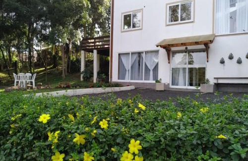 Treze Tilias Apartment | Villa Gruntal Hospedaria