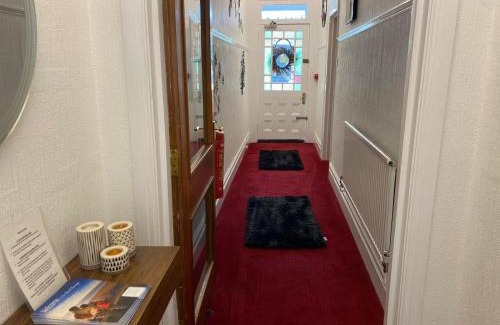 Porthcawl House | Villa Guest House
