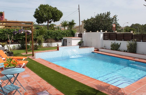 El Vendrell Villa | Villa Habana: Genuine Villa with a private pool and an outstanding garden
