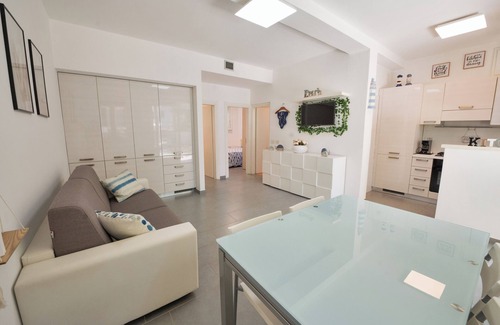 Lido degli Estensi House | Villa HalaveliHome Relax in this oasis of quiet and elegance near the sea