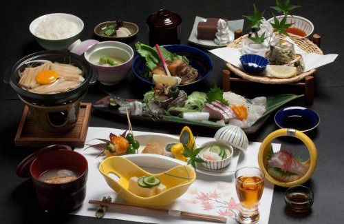 Itsukushima House | Villa Hamorebi