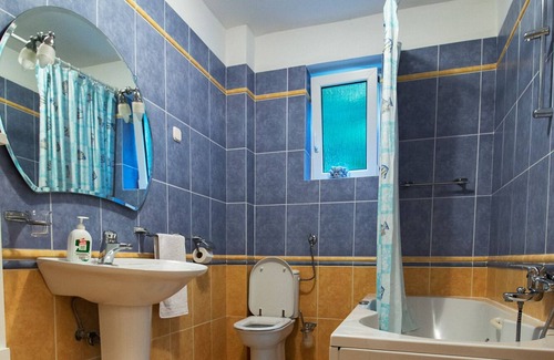 Vratarusa Apartment | Villa HAUS NIKO - Apartment GRETA on the beach, 2 bedrooms for 5 people