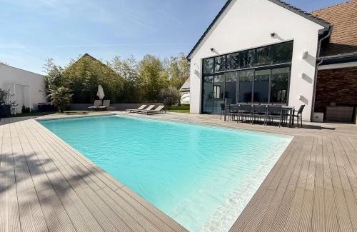 Pierre-Levee Villa | Villa haut de gamme avec Piscine, Bar et Cinéma