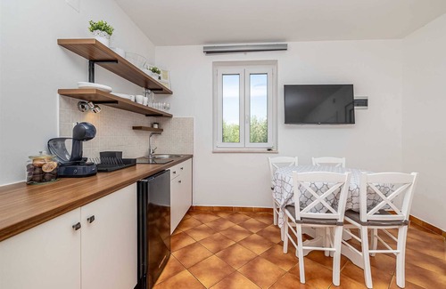 Linardici Apartment | Villa Haya - apartment MANDARINA with heated pool