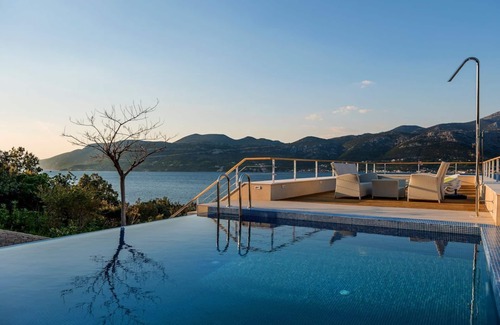 Cove Tri Zala (Zrnovo) Villa | Villa Heaven - Three Bedroom Villa, Sleeps 6