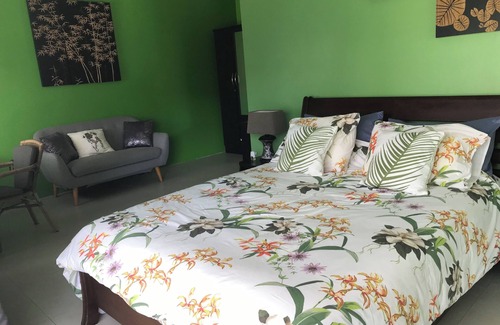 Thong Krut Cabin | Villa Helene in coconut grove