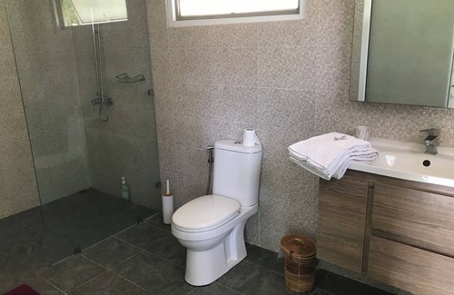 Thong Krut Cabin | Villa Helene in coconut grove