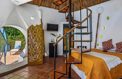 Isla Navidad Apartment | Villa Heliconia