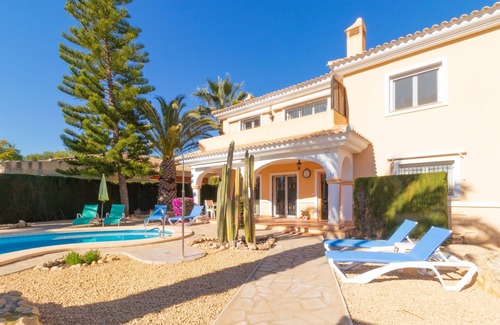 Hoya de los Patos Villa | Villa Henri spacious 6P villa with private pool