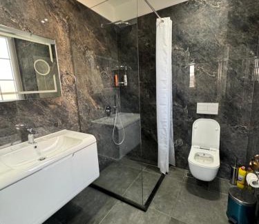 Kukes County Villa | Villa Henry