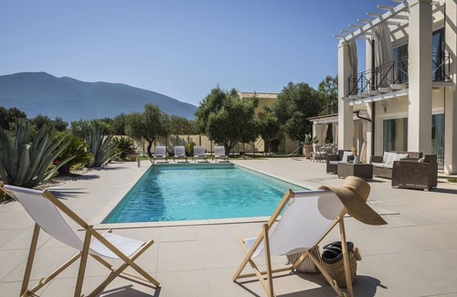 Karavomylos Villa | Villa Hermes - Three Bedroom Villa, Sleeps 6