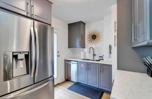 Old Las Palmas Condo | Villa Hermosa Getaway-Walk to Downtown