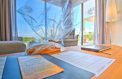 Latchi Cottage | Villa Hillcrest - a villa that sleeps 6 guests in 3 bedrooms