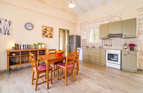 Antipata Villa | Villa Horizon - Two Bedroom Villa, Sleeps 4