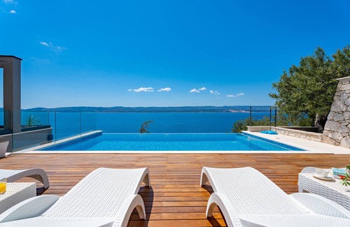 Mimice Villa | VILLA HRID Luxury beachfront villa, Jacuzzi, heated infinity pool with massage