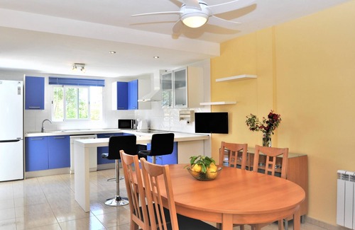 Badia Gran Villa | VILLA HUGO- House in residential area Bahía Grande. Private pool. Ideal for families. Very popular - Free Wifi