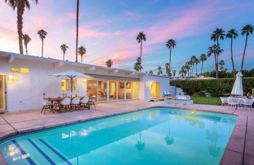 Palm Springs Villa | Villa Hunting Field